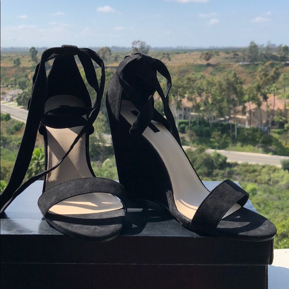 *BNWOT Forever21 Black Suede Wrap Wedges*